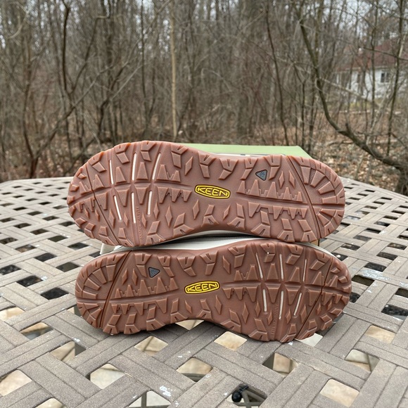 KEEN Terradora II Ankle Pull-On 8.5  Women's Outdoor Waterproof  Taupe Boot New - Picture 8 of 10